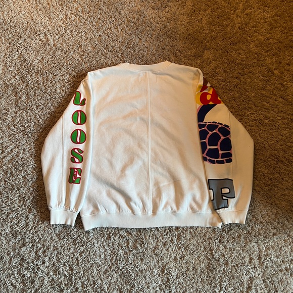 urban outfitters colorful crewneck - Picture 2 of 3